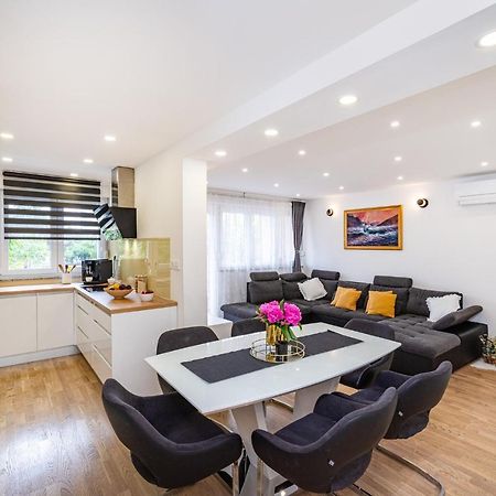 M&F Luxury Apartment Zadar Extérieur photo