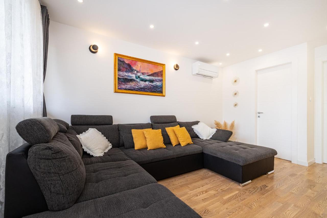 M&F Luxury Apartment Zadar Extérieur photo