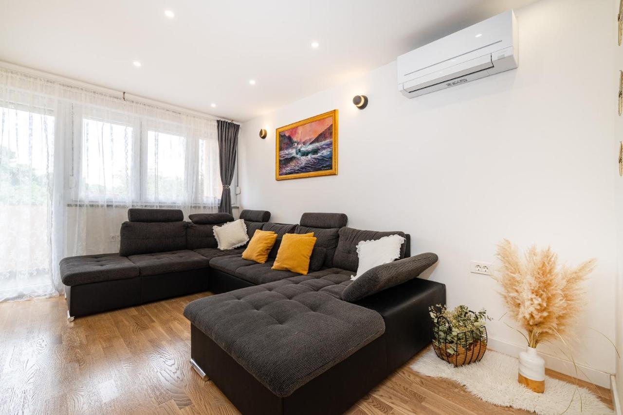 M&F Luxury Apartment Zadar Extérieur photo